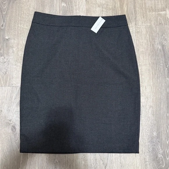 Ann Taylor Charcoal Textured Pencil Skirt – Size 8 (New with Tags!) ✨ - Picture 1 of 4